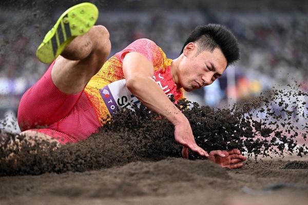 8米33！世锦赛跳远摘铜，石雨豪找回曾经一飞冲天的自己