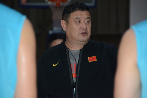 体坛联播｜詹姆斯预告明日凌晨新决定，杨瀚森恩师徐长锁逝世