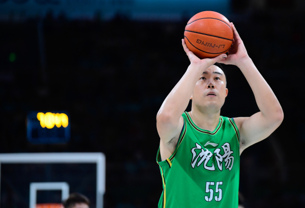 CBA“一人一城”的故事多动人，这是韩德君与辽篮的羁绊