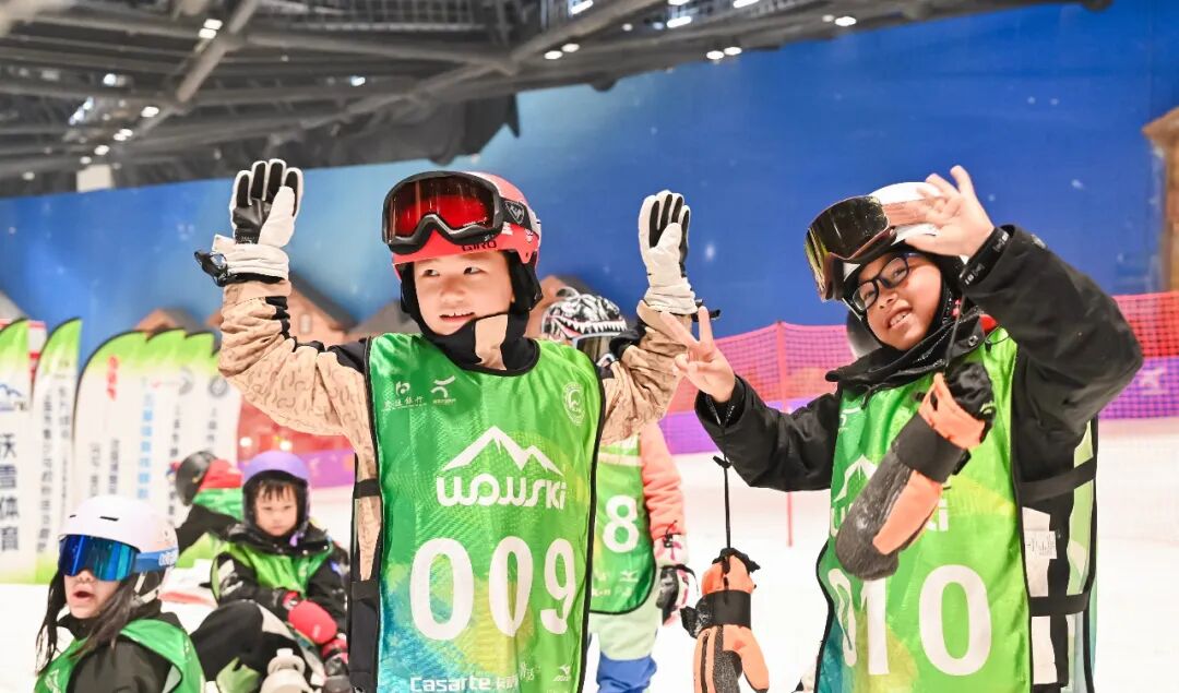 助力校园冰雪运动发展，“绿舟杯”上海市中小学生滑雪锦标赛成功举办