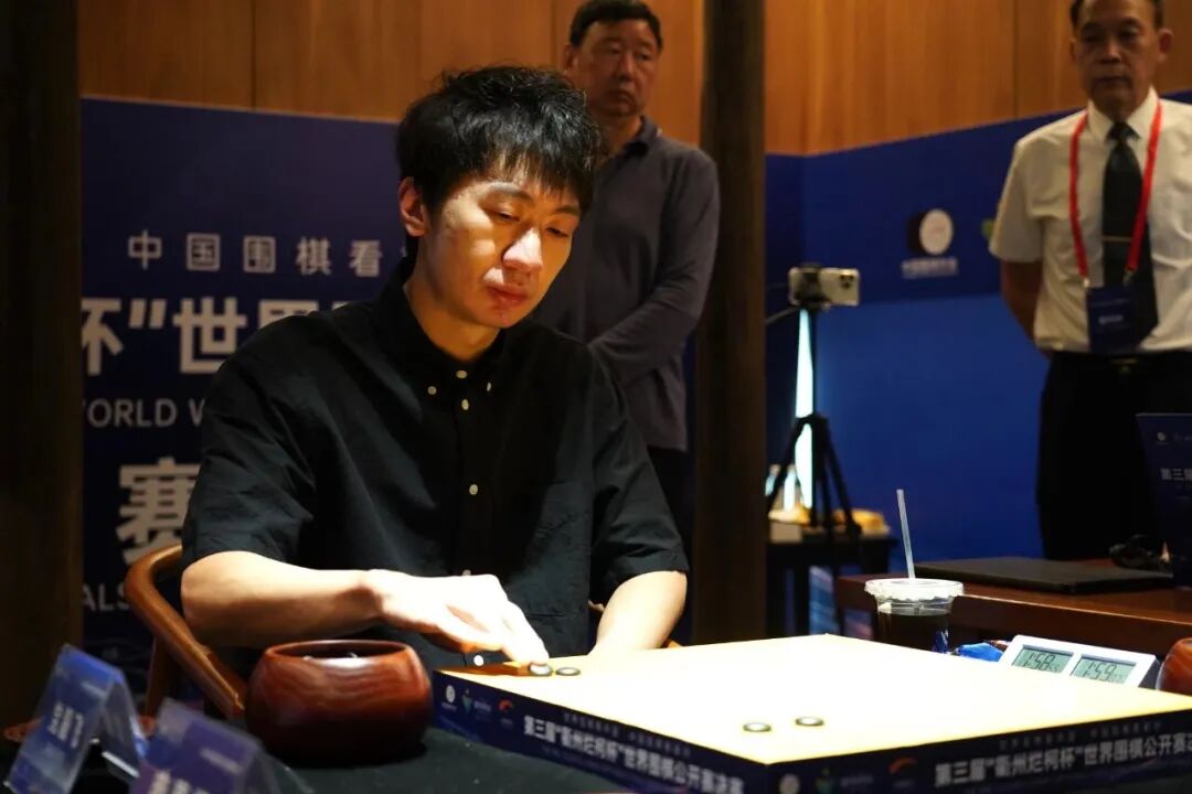 击败韩国围棋第一人申真谞！党毅飞再夺世界(jiè)冠军